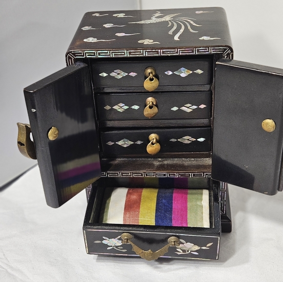 Vintage Asian Oriental Korean Black Lacquer MOP Mother of Peal Jewelry Box - Picture 6 of 13